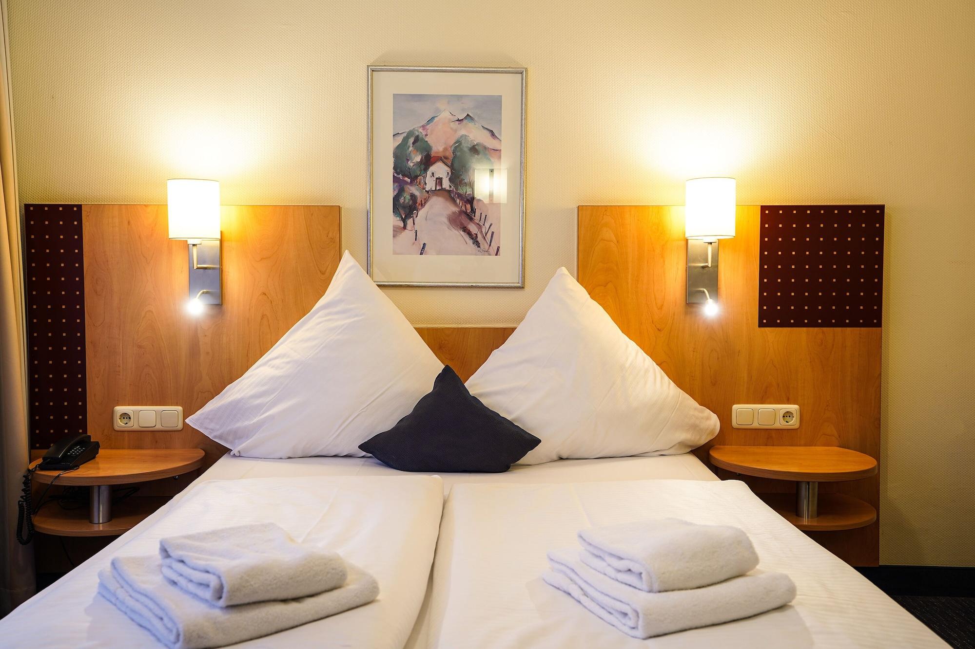 ท็อป เฟเวอร์ โฮเทล สกาลา Hotel Frankfurt am Main ภายนอก รูปภาพ