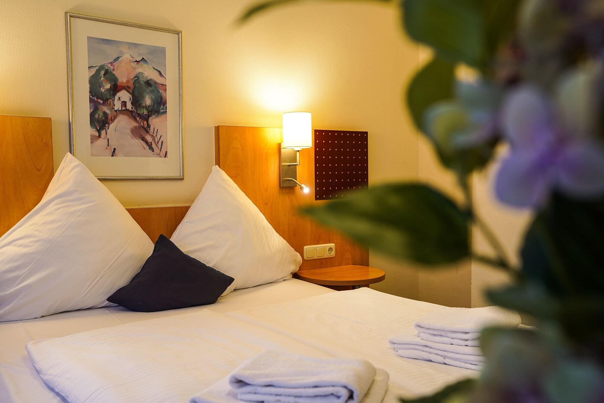 ท็อป เฟเวอร์ โฮเทล สกาลา Hotel Frankfurt am Main ภายนอก รูปภาพ