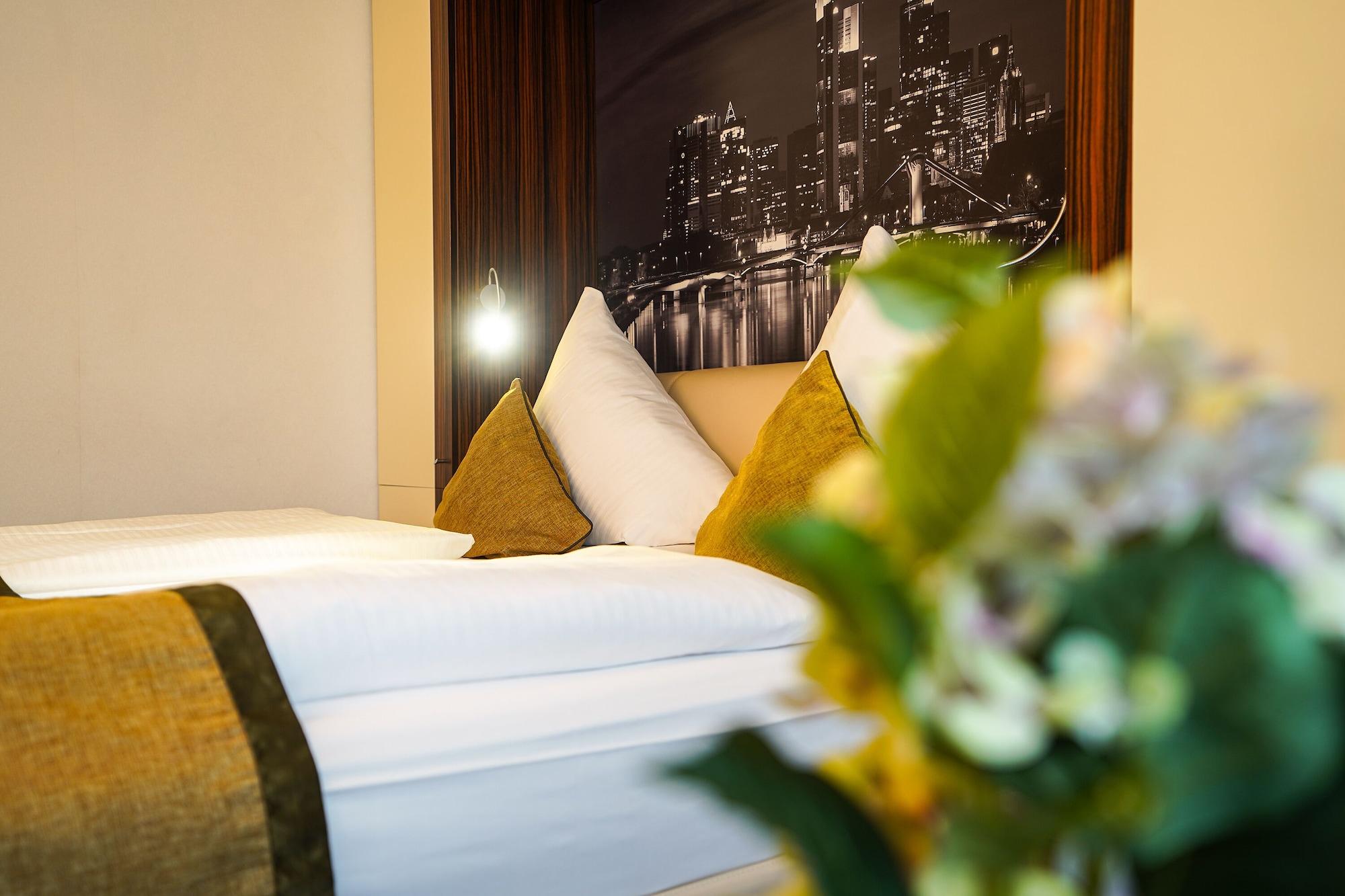 ท็อป เฟเวอร์ โฮเทล สกาลา Hotel Frankfurt am Main ภายนอก รูปภาพ