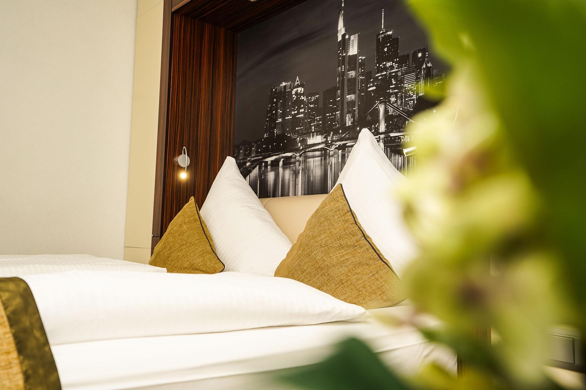 ท็อป เฟเวอร์ โฮเทล สกาลา Hotel Frankfurt am Main ภายนอก รูปภาพ